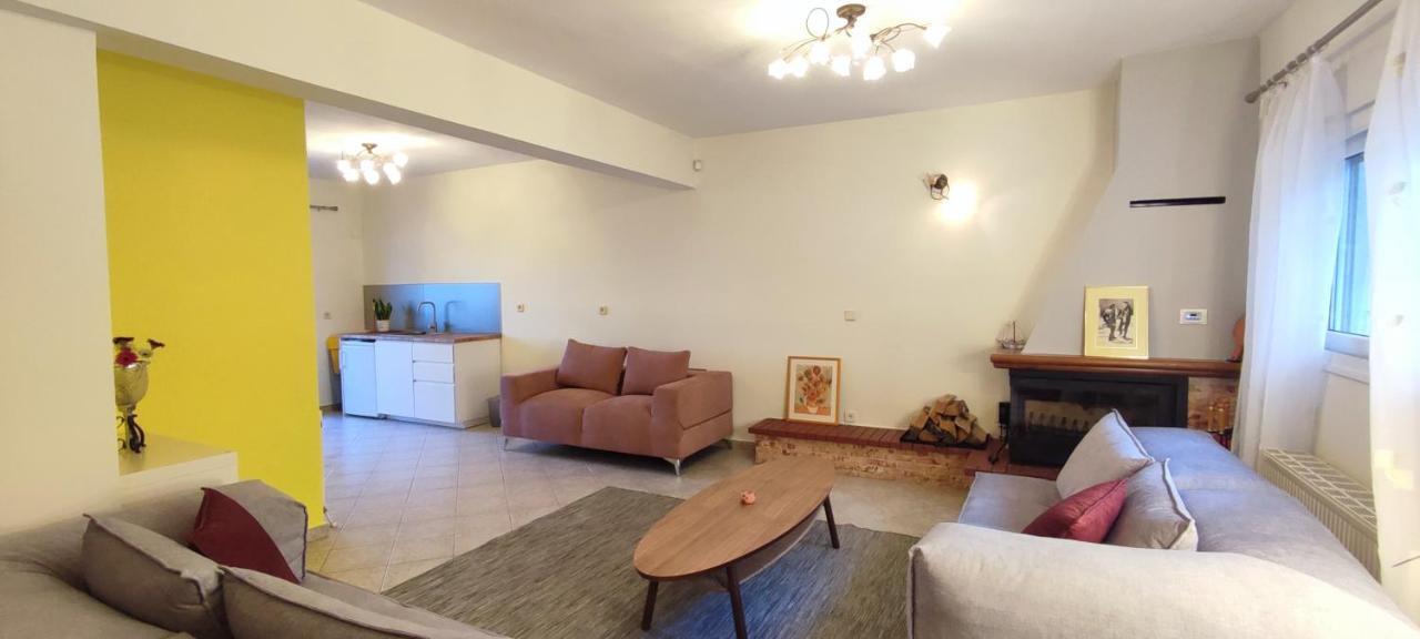 The Golden Guest House Peraia  Bagian luar foto